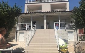 Apartments Neno - 20 M From Beach